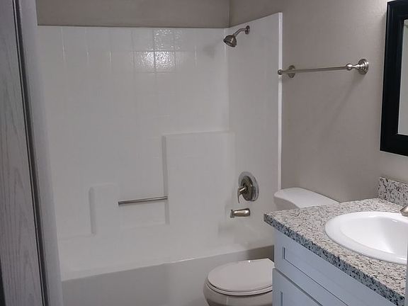 5th image of 9922 Broadway APT 21