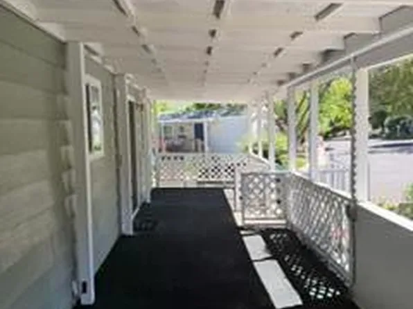 1055 N 5th St #102, Jacksonville, OR 97530