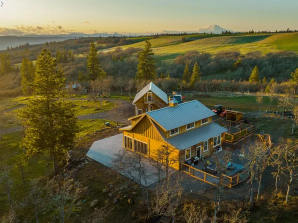 2022 N Mountain View Dr, The Dalles, OR 97058