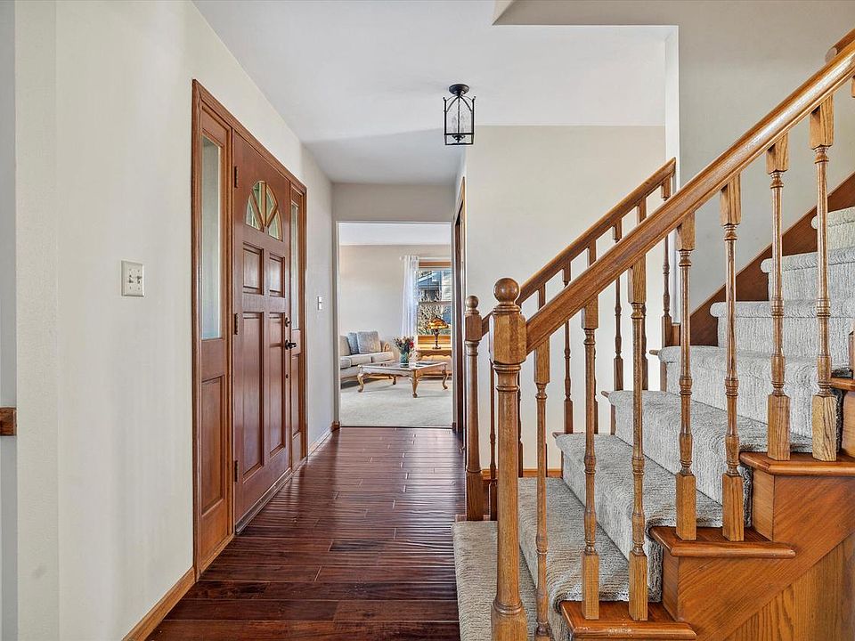 1st image of 10585 West Palmersheim DRIVE