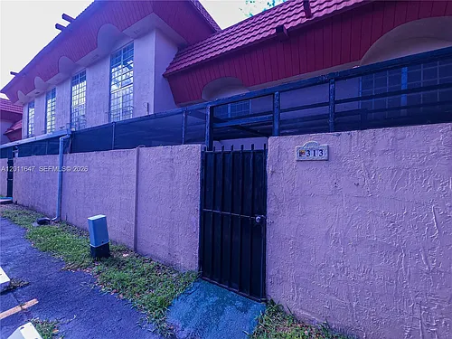 10907 N Kendall Dr #313 Photo 1