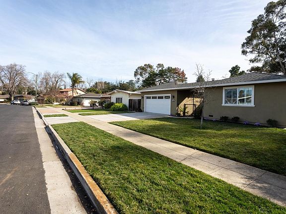 2nd image of 1220 Avis Dr