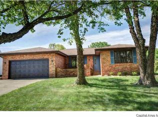 3516 Persimmon Dr, Springfield, IL 62712