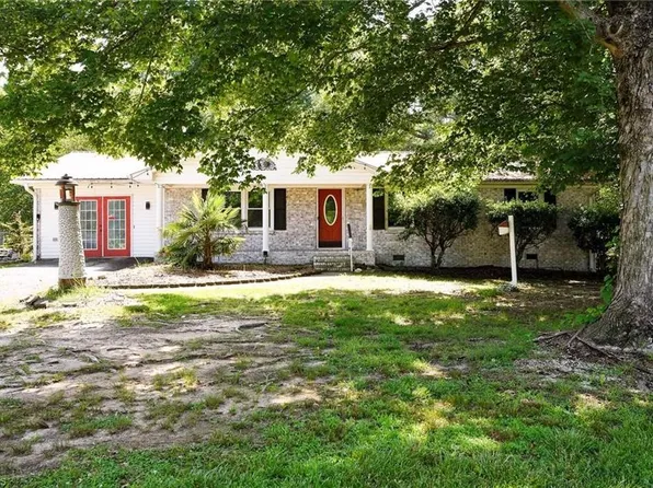 195 Richmond Dr, Lexington, NC 27295