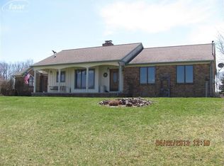 7091 Lahring Rd, Gaines, MI 48436