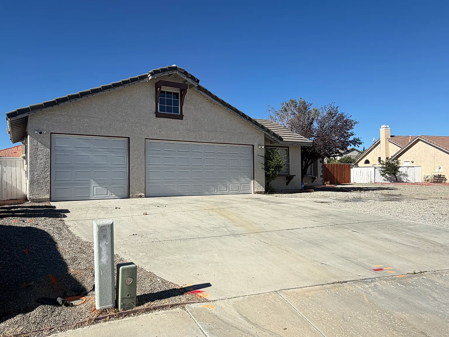 4 bed, 1710 sqft, $3,200 — Photo 2