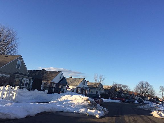 4th image of 2 Francis Ct
