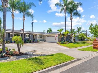 1672 Cameo Dr, Santa Ana, CA 92705