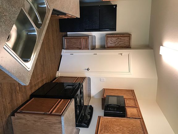 5th image of 902 Lasso Dr #B