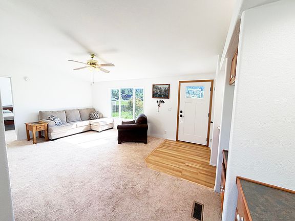 3rd image of 58 Heron Loop Rd
