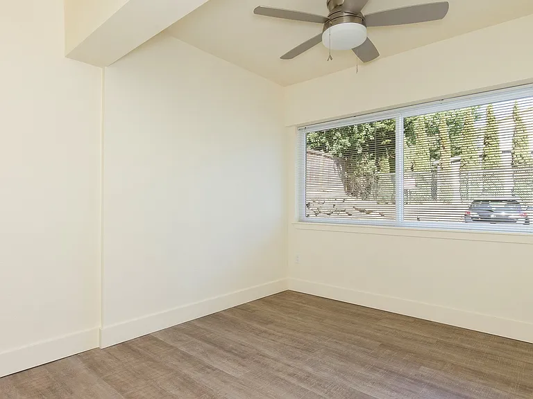8732 Phinney Ave N #103 — Photo 8