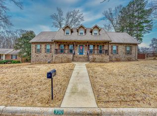 330 Grove Park Ct, Florence, AL 35633