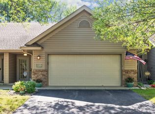 8314 Rhoy St, Victoria, MN 55386