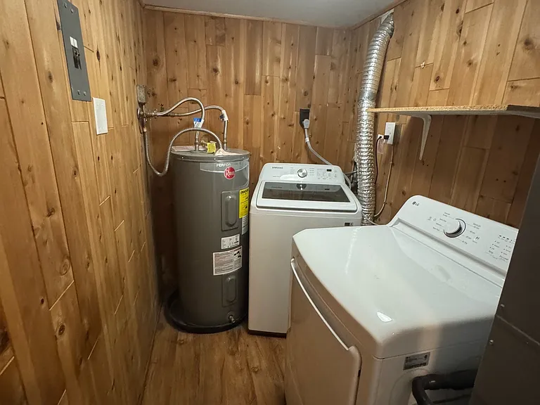 2714 Evergreen Ct — Photo 12