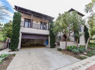 4 Lookout Hl, Newport Coast, CA 92657
