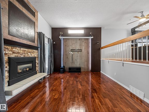 3rd image of 17092 67th Ave NW