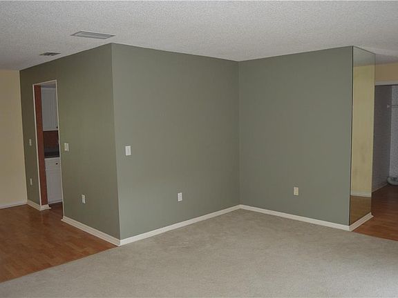 3rd image of 1754 Briar Creek Ln