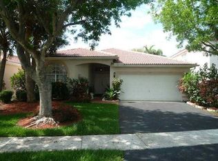 124 Gables Blvd, Weston, FL 33326