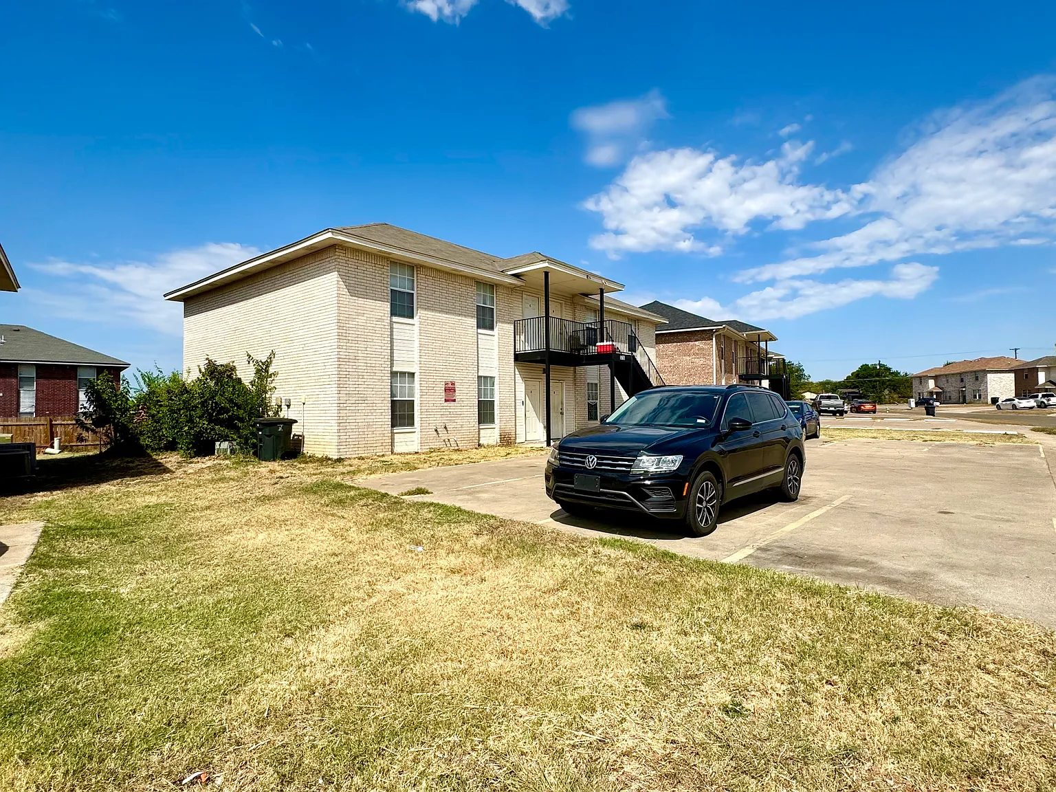 2 bed, 803 sqft, $745 — Photo 2