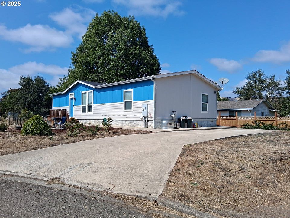 1st image of 129 S Park Ct