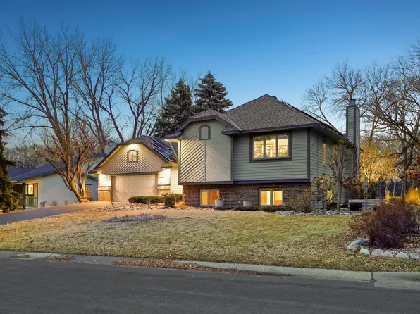 8494 Underwood Ln N, Maple Grove, MN 55369