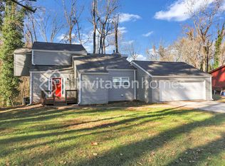 6062 Silver Spur Dr, Lithonia, GA 30058