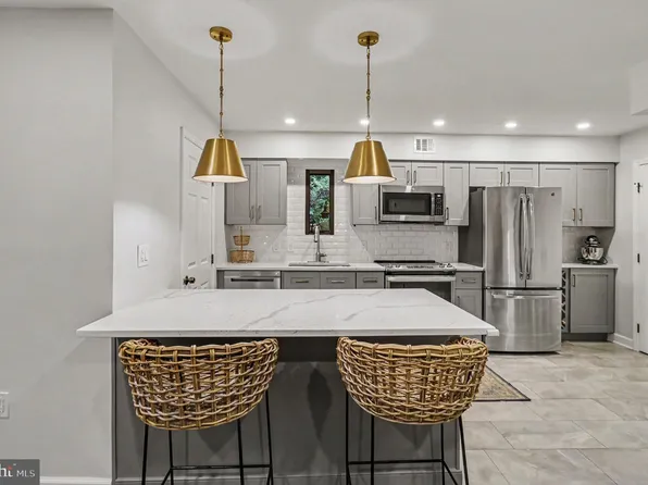 136 Pinecrest Dr, King Of Prussia, PA 19406