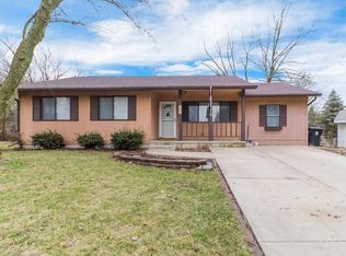 206 Churchill Rd, Normal, IL 61761