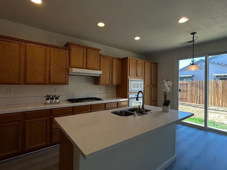 5309 McLean Dr — Photo 8