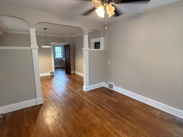 (undisclosed Address), Lakewood, OH 44107