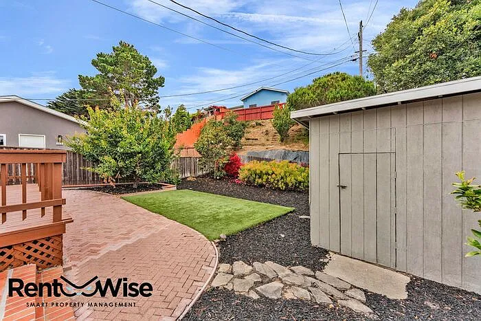 110 Cuesta Dr — Photo 49