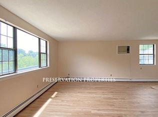 539 Commonwealth Ave #2, Newton Center, MA 02459