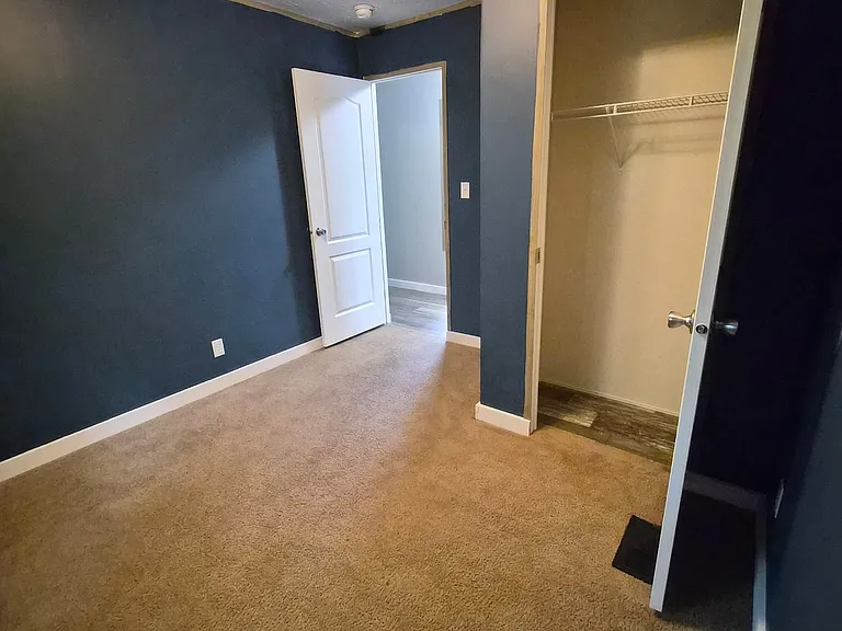 9945 Woodville Ct — Photo 16