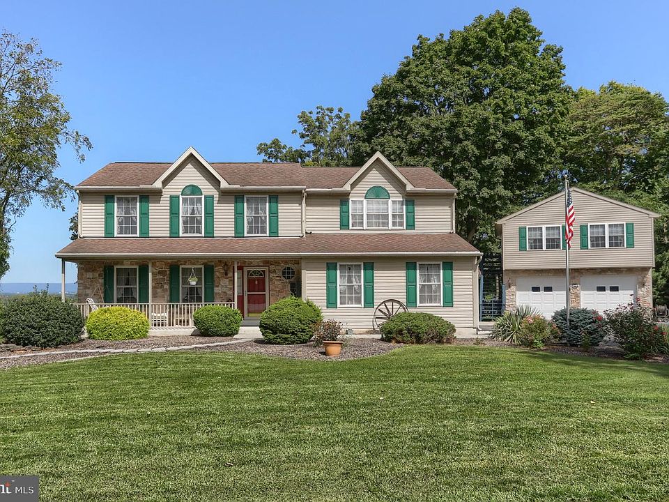 1st image of 11 Orchard Hill Rd