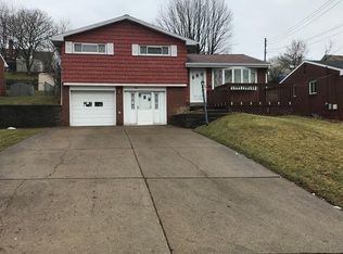 920 Maplewood Dr, Pittsburgh, PA