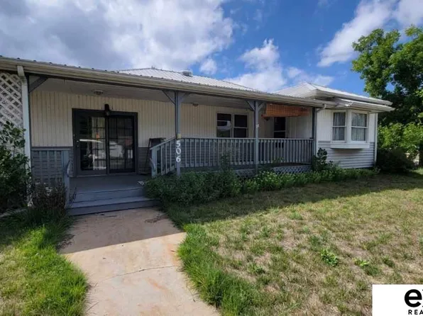 506 E Cedar St, Big Springs, NE 69122