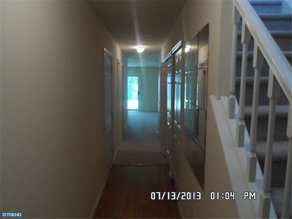 3rd image of 9915 Crestmont Ave
