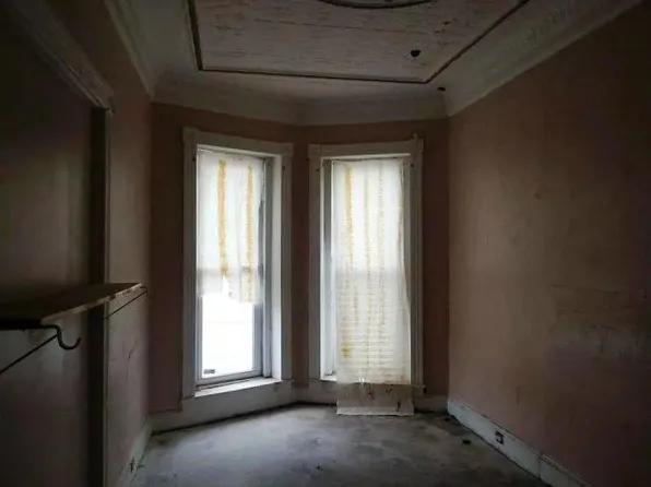 1909 W North Ave, Baltimore, MD 21217
