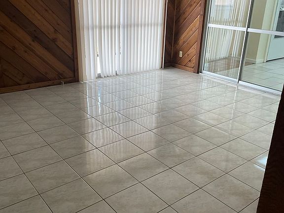 5th image of 1144 Barbara Dr