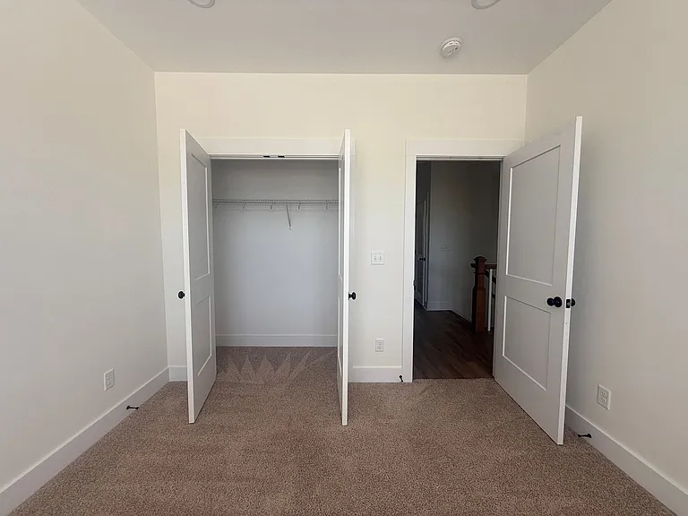 1389 Meridian St — Photo 34