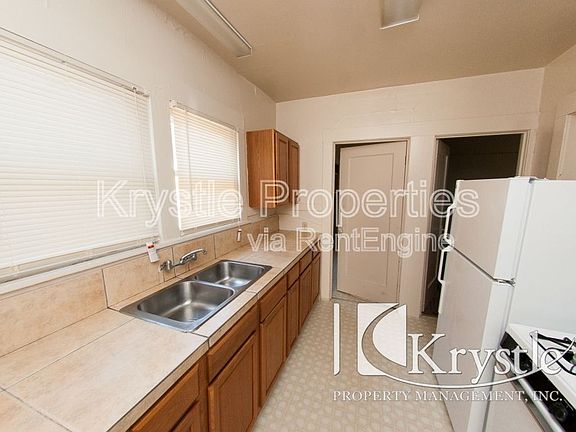3rd image of 122 Contra Costa St
