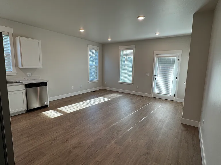6123 Elysian Rd #202 — Photo 3
