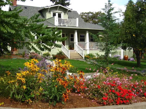 111 Nursery St, Ashland, OR 97520