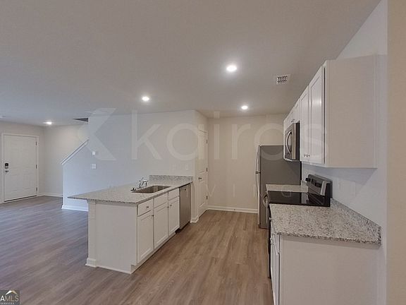 5th image of 307 Ironwood Ct