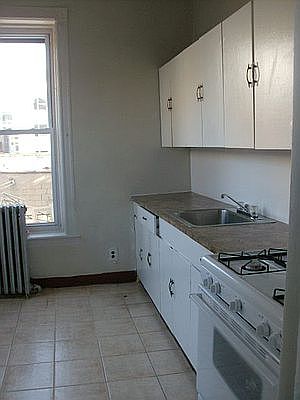 1st image of 455 Saint Johns Pl #1