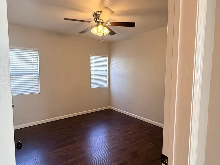 Middle Room Entry