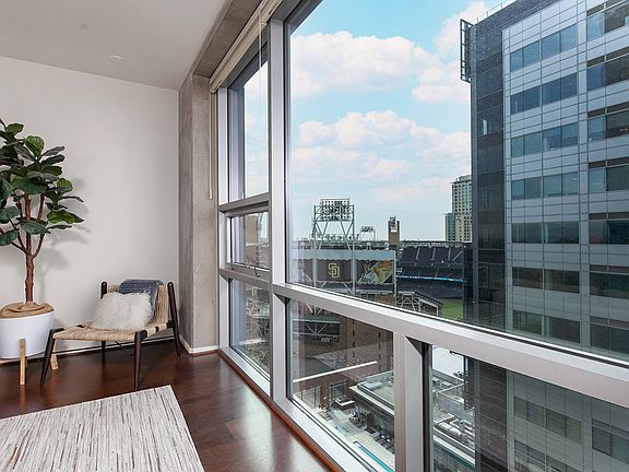 4th image of 321 10th Ave Unit 1304