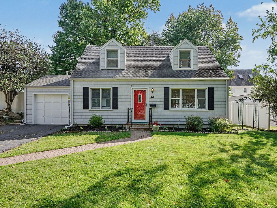 Newly renovated Cape style on quiet beach street
