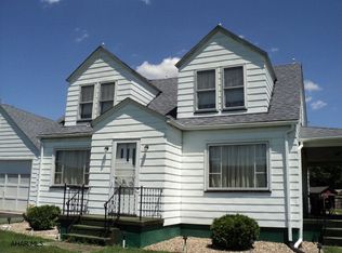 2026 Quaker Valley Rd, Fishertown, PA 15539