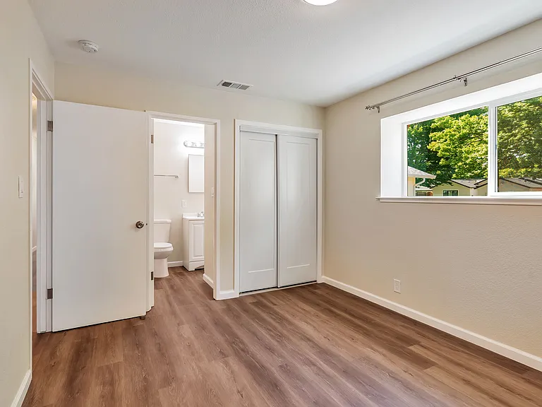 1581 Willowdale Dr — Photo 25